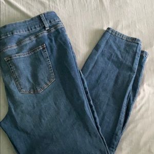 Cute Buffalo plaid hole jeans